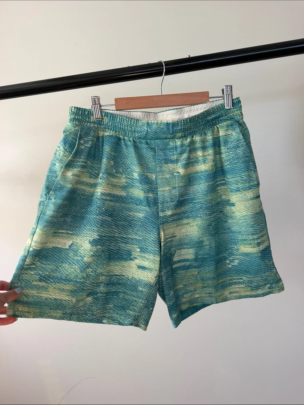 Lululemon men’s shorts